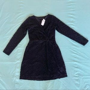 BLACK ABERCROMBIE & FITCH LACE DRESS
